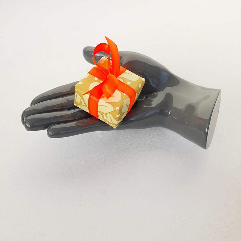 The Art of Giving: Choosing Less, But Better