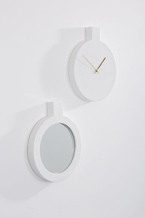 Ceramic wall mirror, round, white colour, and clock